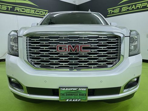 Used 2020 GMC Yukon Denali w/ Denali Ultimate Package image 3