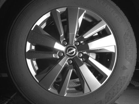 Used 2025 Nissan Pathfinder SV image 14