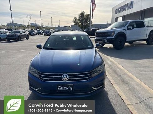 Used 2016 Volkswagen Passat 1.8T SE FWD image 2