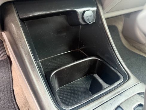 Used 2004 Toyota Camry SE FWD image 19