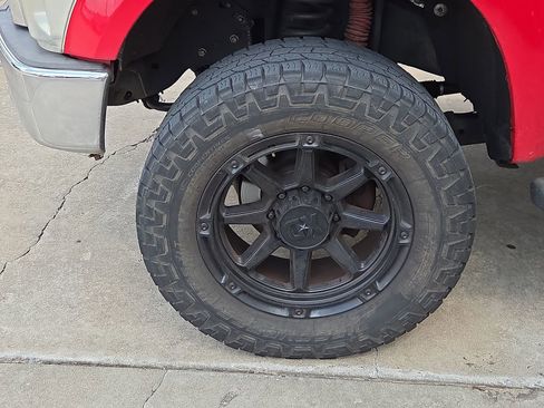 Used 2010 Ford F350 XLT AWD/4WD image 3
