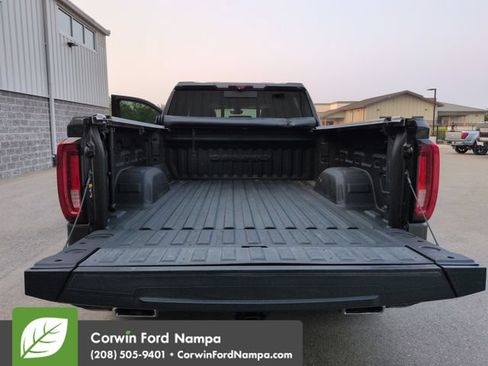 Used 2020 GMC Sierra 1500 Denali w/ Denali Ultimate Package AWD/4WD image 29