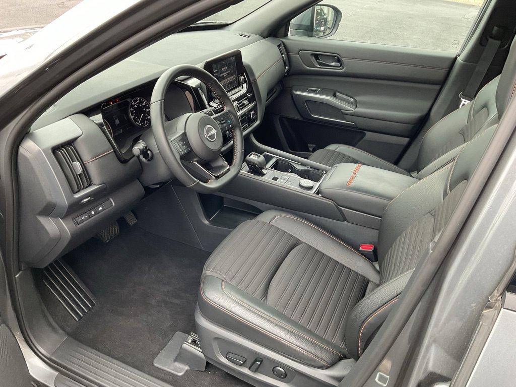 Used 2025 Nissan Pathfinder Rock Creek AWD/4WD image 10