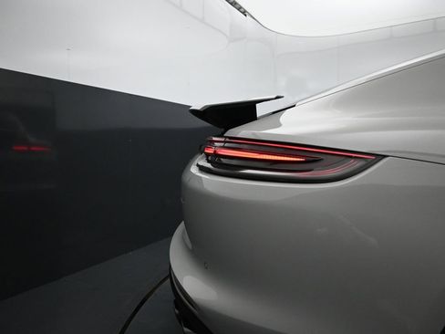 Used 2020 Porsche Panamera 4 image 14