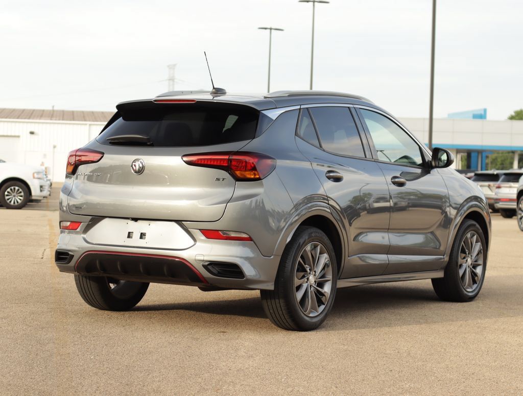 Used 2020 Buick Encore GX Essence w/ Experience Buick Package FWD image 7