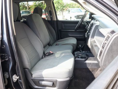 Used 2015 RAM 3500 Tradesman w/ Chrome Appearance Group image 38