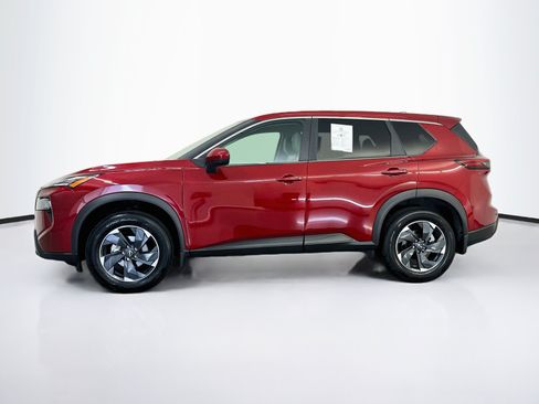 Used 2025 Nissan Rogue SV AWD/4WD image 4
