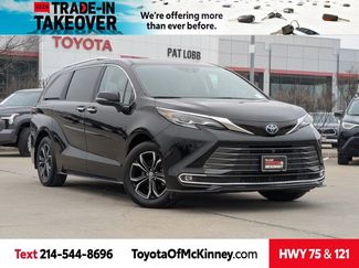 Used 2025 Toyota Sienna Platinum 360° Tour