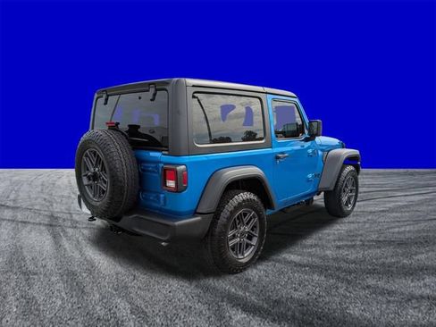 Used 2026 Jeep Wrangler Sport AWD/4WD image 4