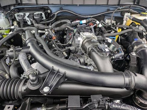 New 2025 Ford Bronco Badlands image 17