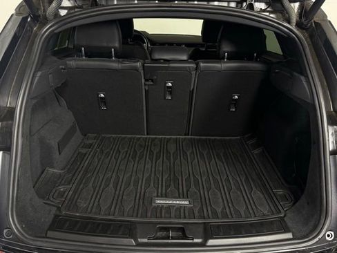 Used 2020 Land Rover Range Rover Evoque SE image 17