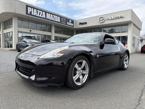 Used 2012 Nissan 370Z Touring w/ Aerodynamics Pkg image 3