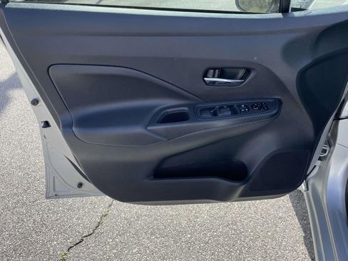 Used 2025 Nissan Versa SV w/ Trunk Package image 13