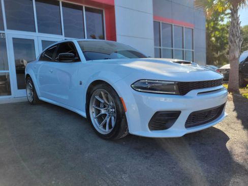Used 2023 Dodge Charger Scat Pack RWD image 3