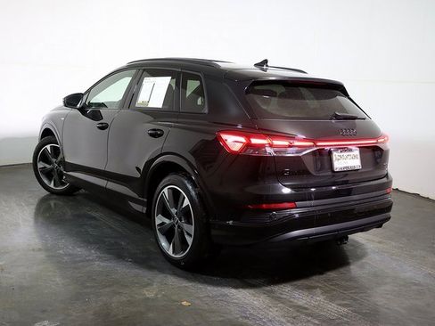 Used 2024 Audi Q4 e-tron Premium Plus w/ Premium Plus image 2