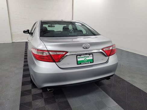 Used 2015 Toyota Camry XLE image 6