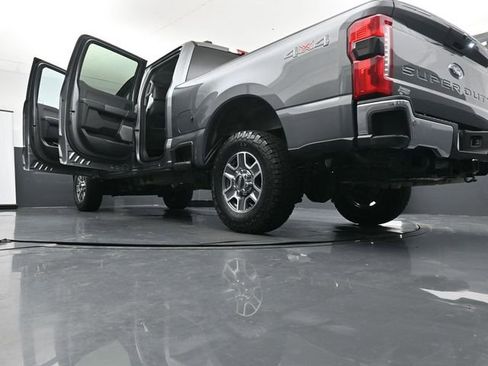 Used 2024 Ford F250 Lariat AWD/4WD image 37