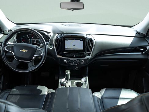 Used 2018 Chevrolet Traverse LT FWD image 19