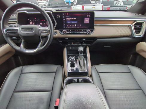 Used 2023 GMC Canyon Denali image 18