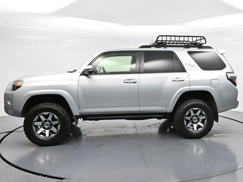 Used 2019 Toyota 4Runner TRD Off-Road Premium AWD/4WD image 4