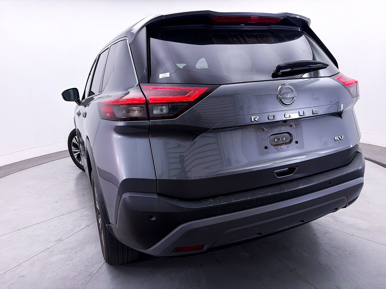 Used 2023 Nissan Rogue SV FWD image 8