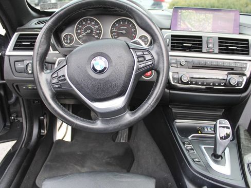 Used 2019 BMW 440i xDrive Convertible w/ M Sport Package image 12