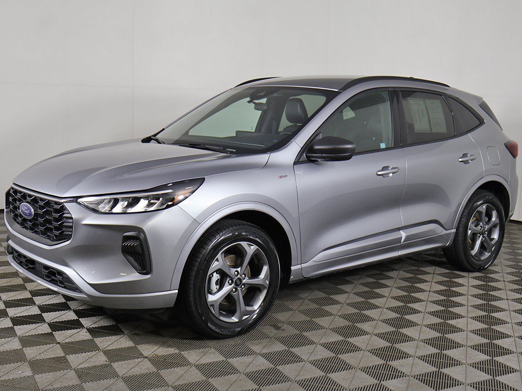 Used 2024 Ford Escape ST-Line w/ Tech Pack #1 AWD/4WD image 8