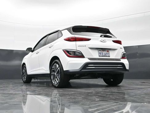 Used 2023 Hyundai Kona SE w/ Cargo Package FWD image 31