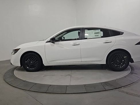 New 2026 Nissan Sentra SV w/ SV Convenience Package image 2