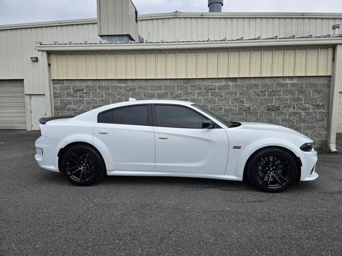 Used 2023 Dodge Charger Scat Pack RWD image 9