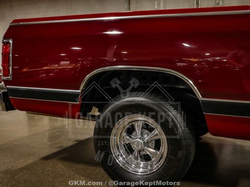 Used 1989 Dodge D/W Truck 150 image 50