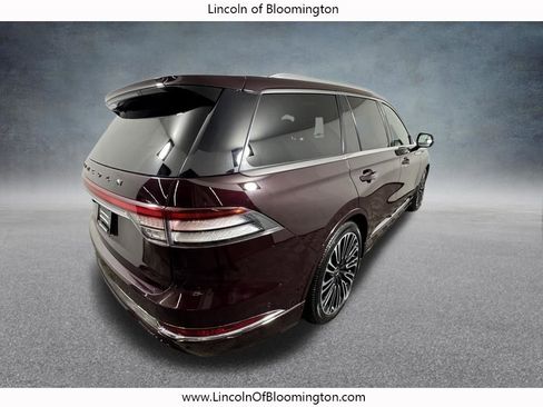 Certified 2023 Lincoln Aviator Black Label w/ Dynamic Handling Package AWD/4WD image 8