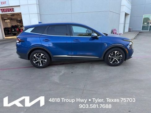 Used 2024 Kia Sportage EX FWD image 13