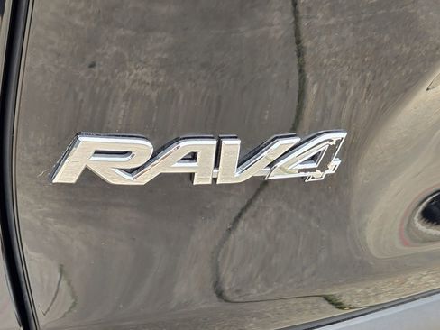 Used 2025 Toyota RAV4 XLE Premium FWD image 11