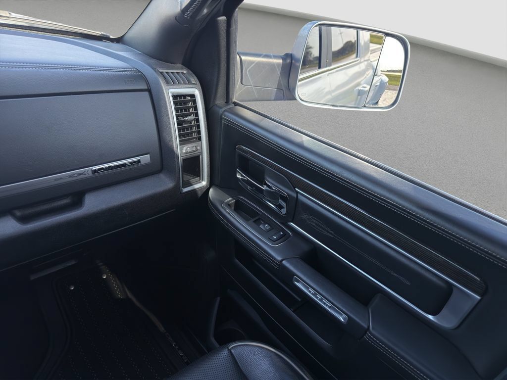Used 2018 RAM 3500 Laramie Longhorn AWD/4WD image 17
