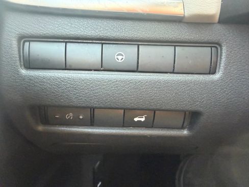 Used 2022 Nissan Rogue SV w/ SV Premium Package AWD/4WD image 17