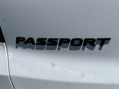 Used 2024 Honda Passport Black Edition image 9