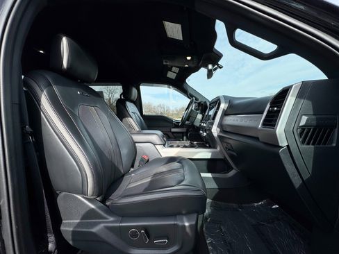 Used 2022 Ford F350 Platinum image 27