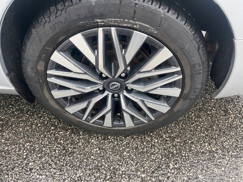 Used 2023 Nissan Altima 2.5 SV w/ SV Premium Package image 31