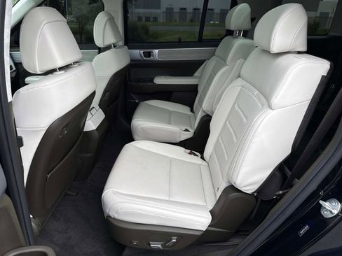 Used 2025 Hyundai Santa Fe Calligraphy image 22