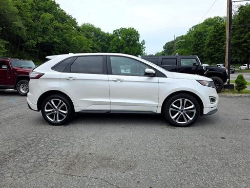 Used 2018 Ford Edge Sport image 4