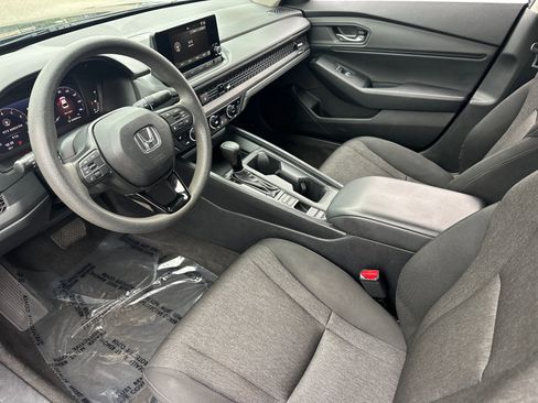 Used 2024 Honda Accord EX image 9