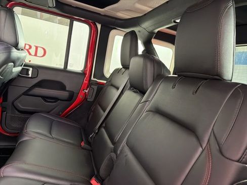 Used 2020 Jeep Wrangler Unlimited Rubicon AWD/4WD image 13