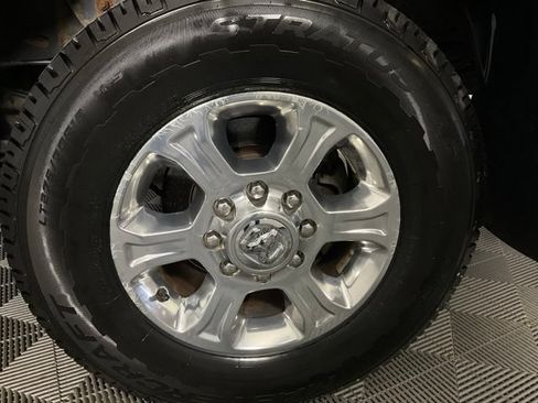 Used 2021 RAM 3500 Big Horn w/ Level 2 Equipment Group AWD/4WD image 39