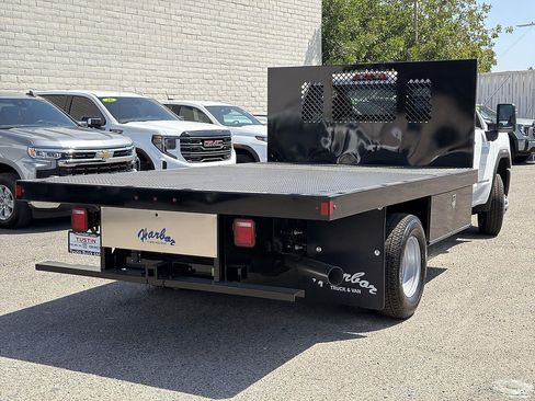 New 2026 GMC Sierra 3500 Pro w/ Convenience Package RWD image 4