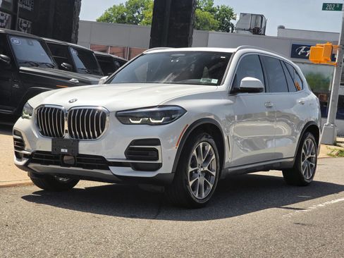Used 2022 BMW X5 xDrive40i AWD/4WD image 5