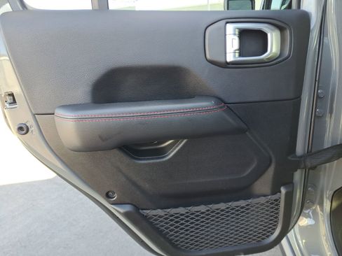 Used 2022 Jeep Gladiator Rubicon w/ Cold Weather Group image 22