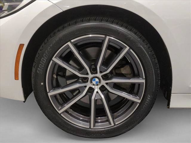 Used 2022 BMW 330i xDrive Sedan w/ Premium Package 2 AWD/4WD image 25