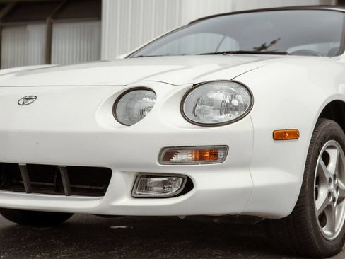 Used 1999 Toyota Celica GT w/ Upgrade Value Pkg FWD image 5