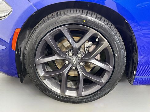 Used 2020 Dodge Charger SXT w/ Blacktop Package RWD image 38